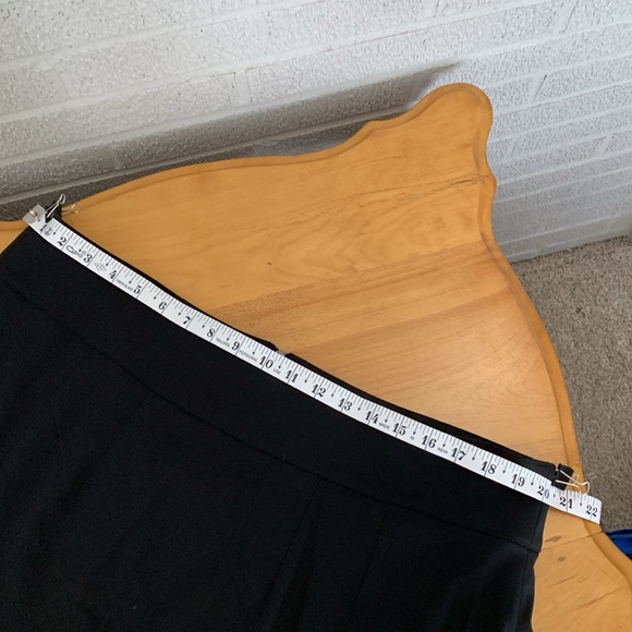 Burberry London Women's Size 20 Black Skirt Classic 98% Wool Lined Knee Length - Picture 14 of 14